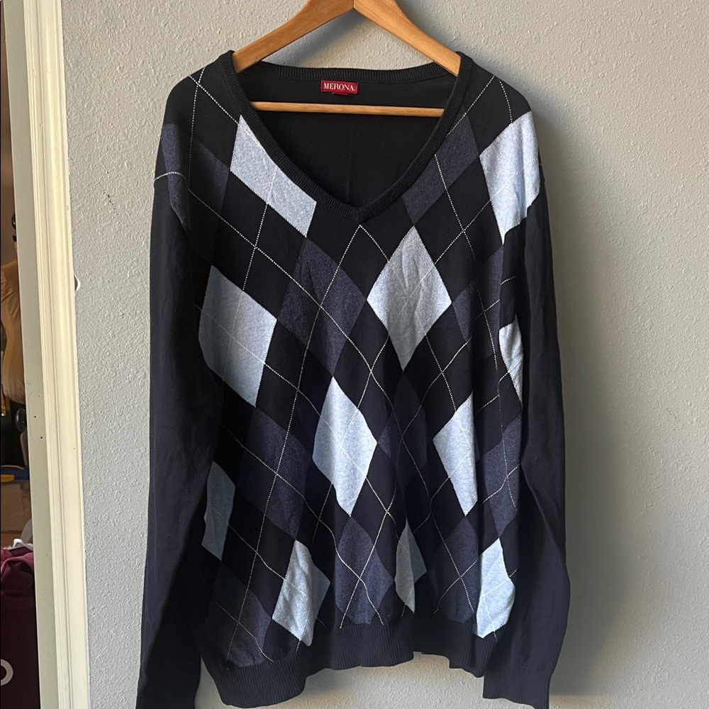 Merona V-Neck Argyle Sweater in Black and Gray
